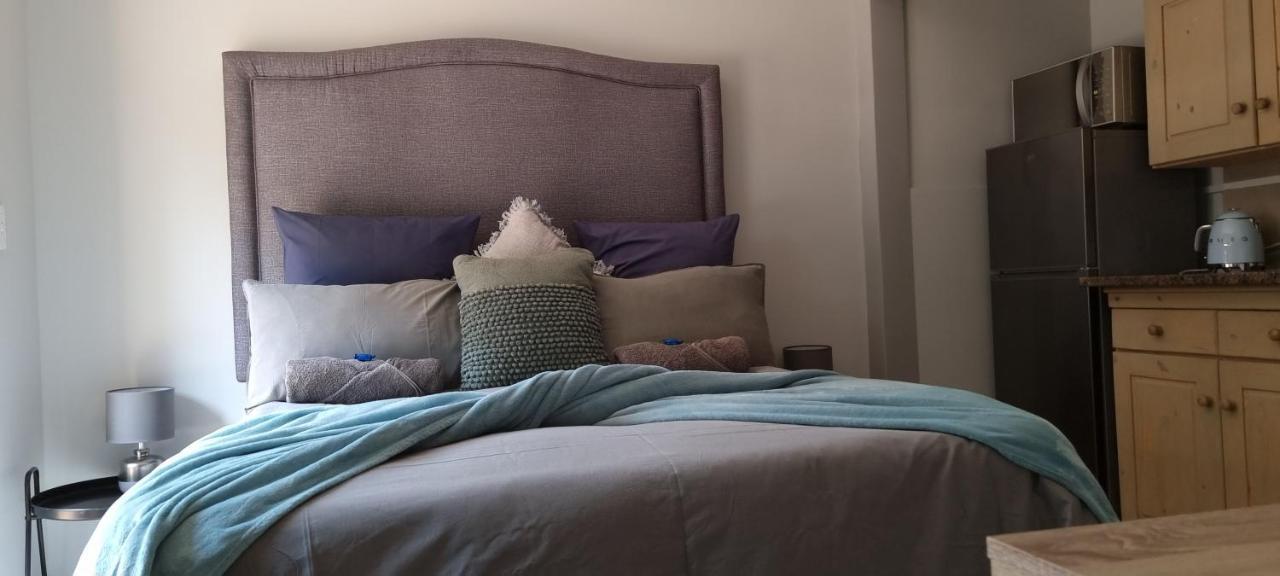 Atterbury Self Catering Studios Преторія Екстер'єр фото