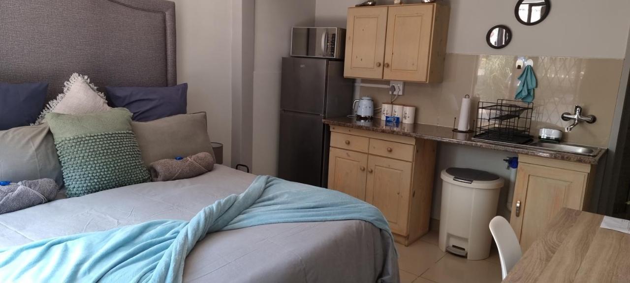 Atterbury Self Catering Studios Преторія Екстер'єр фото