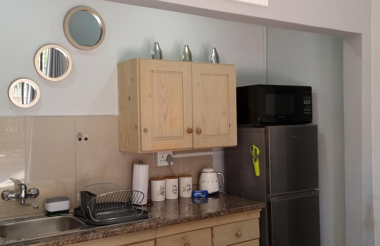 Atterbury Self Catering Studios Преторія Екстер'єр фото