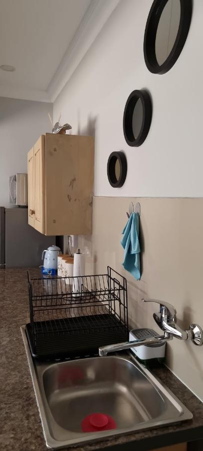 Atterbury Self Catering Studios Преторія Екстер'єр фото