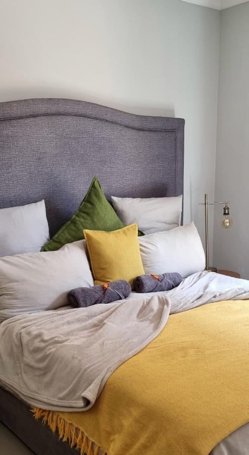 Atterbury Self Catering Studios Преторія Екстер'єр фото