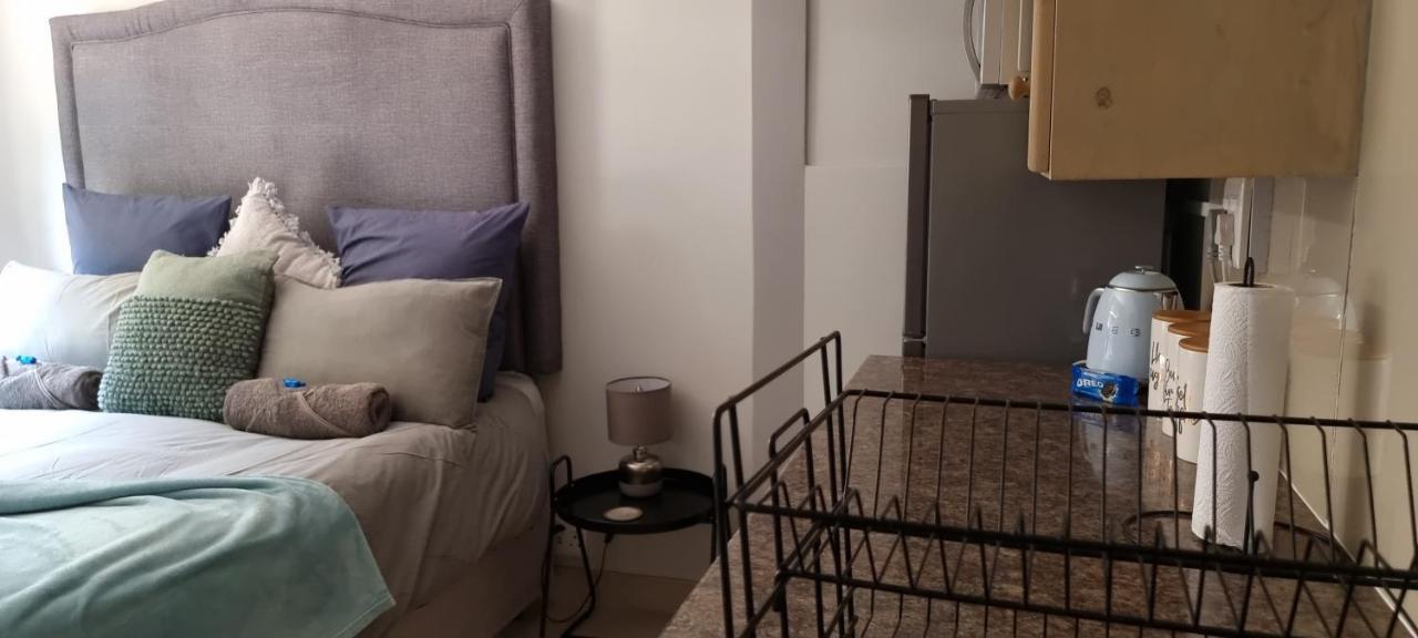 Atterbury Self Catering Studios Преторія Екстер'єр фото