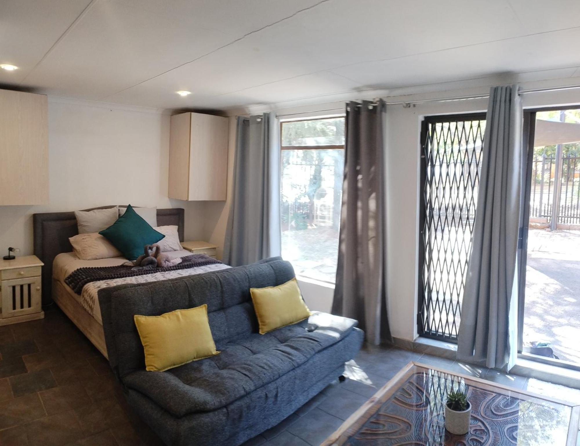 Atterbury Self Catering Studios Преторія Екстер'єр фото